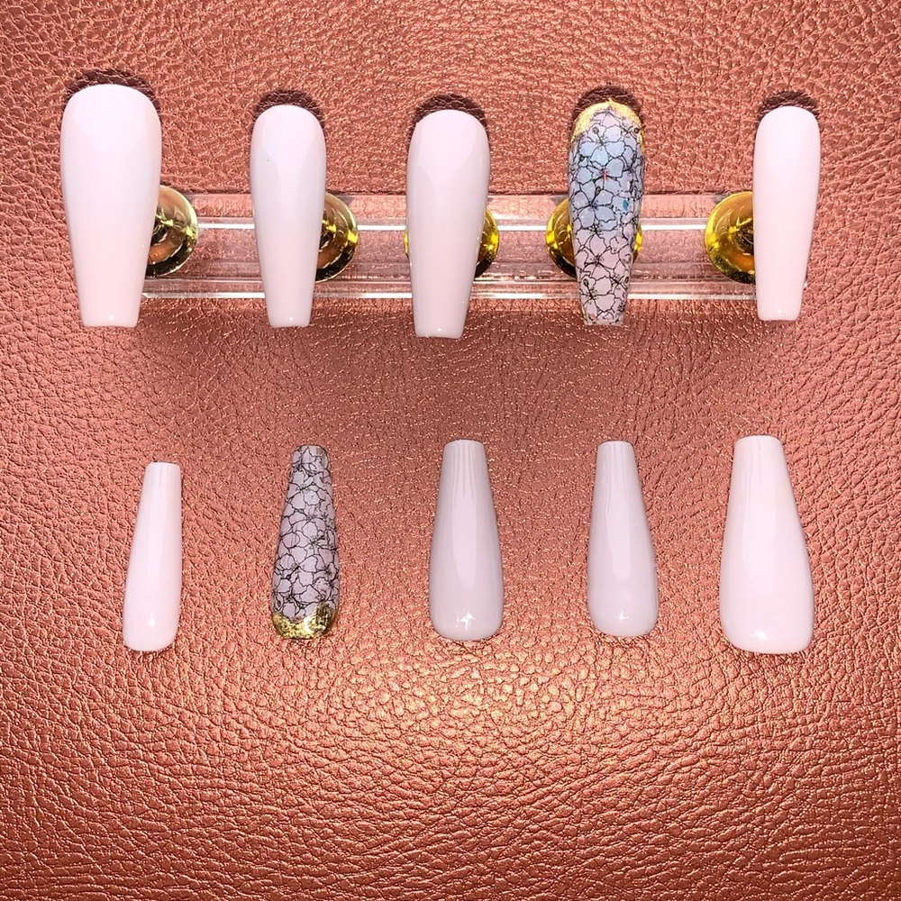 Custom made press-on nails